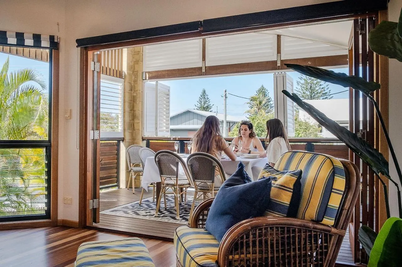Feriehus Coastal Getaway Across From Dicky Beach Caloundra