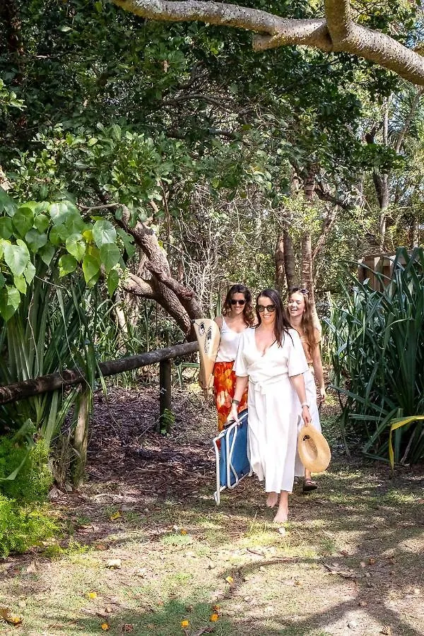 Coastal Getaway Across From Dicky Beach Caloundra 0*,